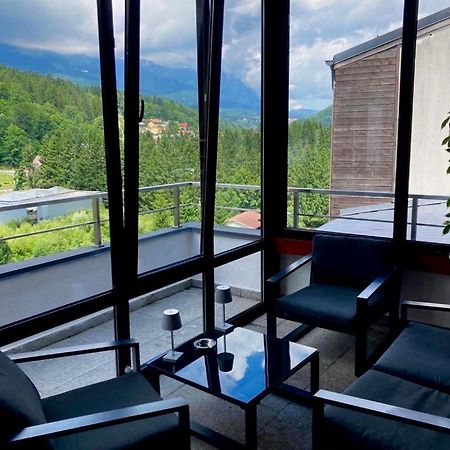 Best View Ap With Parking And 2 Bathrooms Sinaia Eksteriør billede