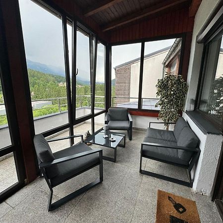 Best View Ap With Parking And 2 Bathrooms Sinaia Eksteriør billede
