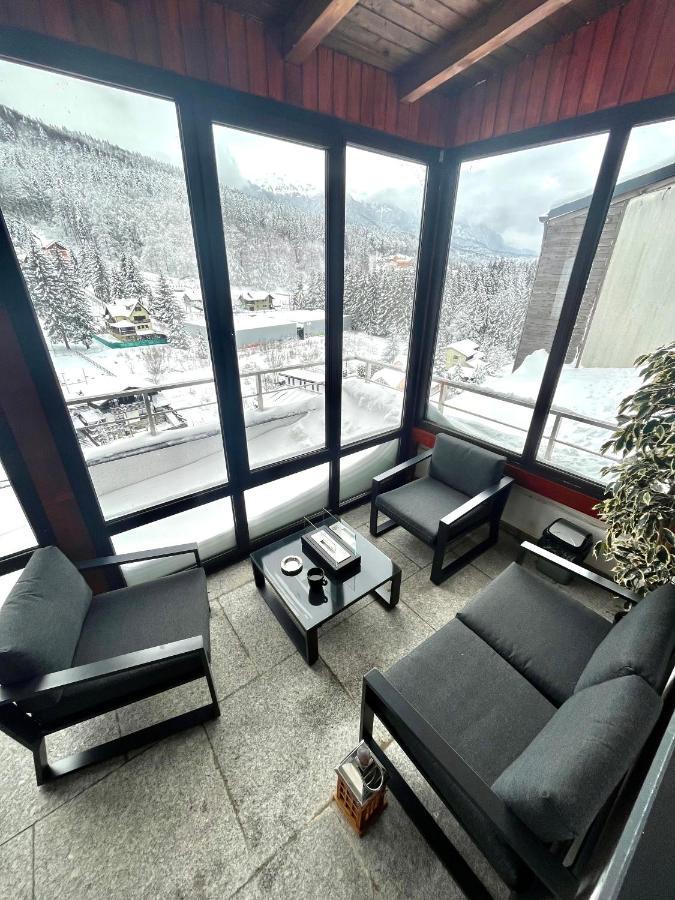 Best View Ap With Parking And 2 Bathrooms Sinaia Eksteriør billede