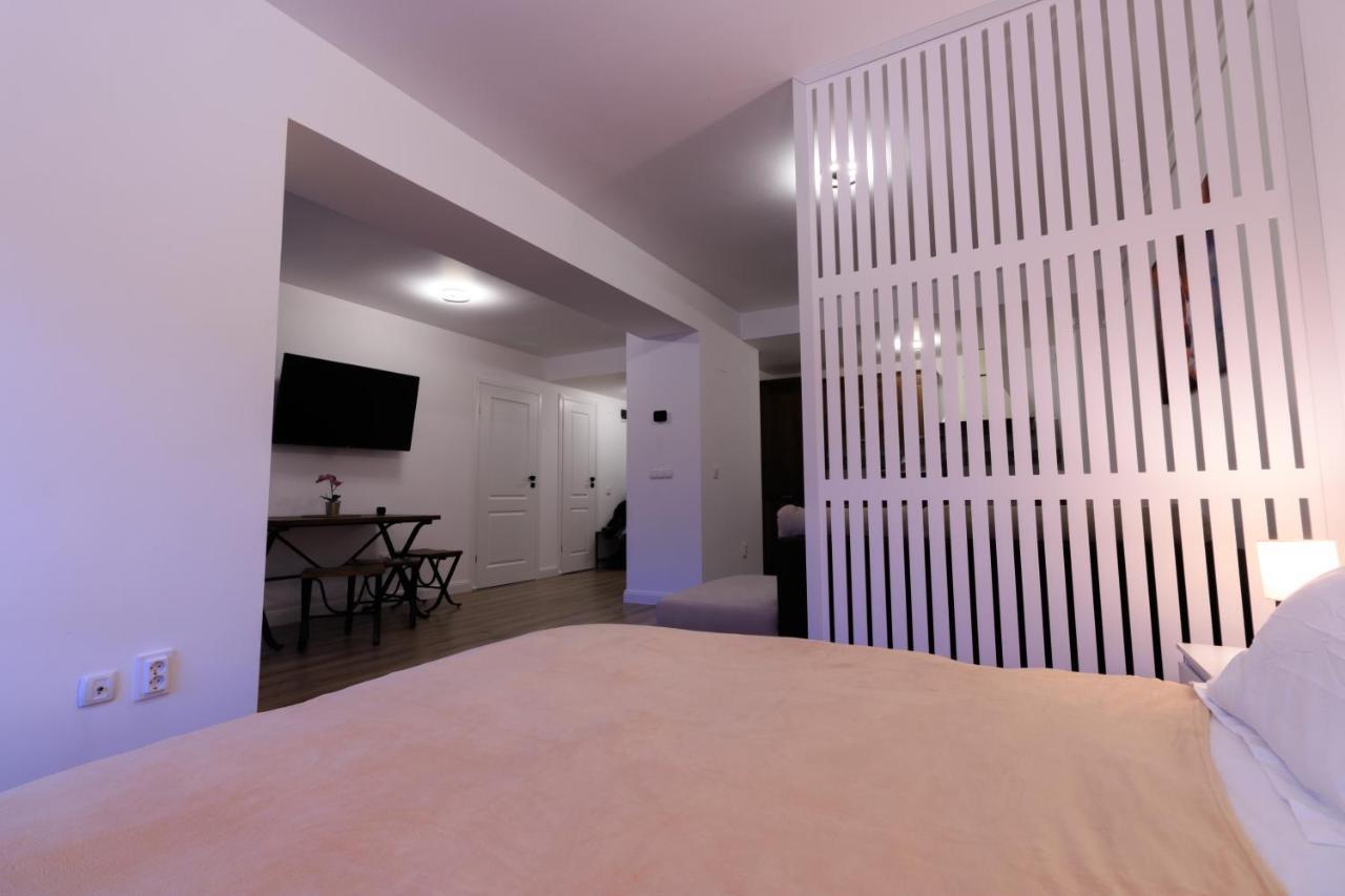 Best View Ap With Parking And 2 Bathrooms Sinaia Eksteriør billede