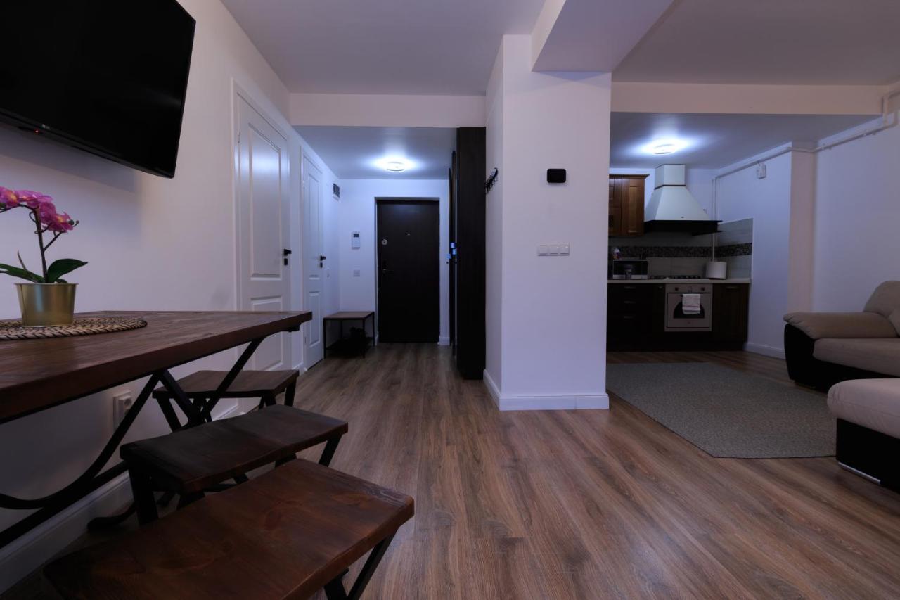 Best View Ap With Parking And 2 Bathrooms Sinaia Eksteriør billede
