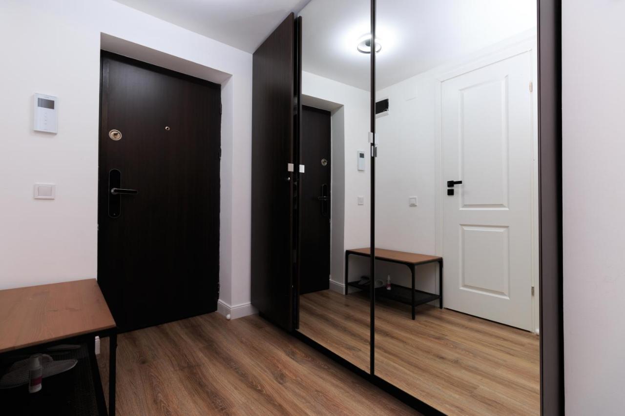 Best View Ap With Parking And 2 Bathrooms Sinaia Eksteriør billede