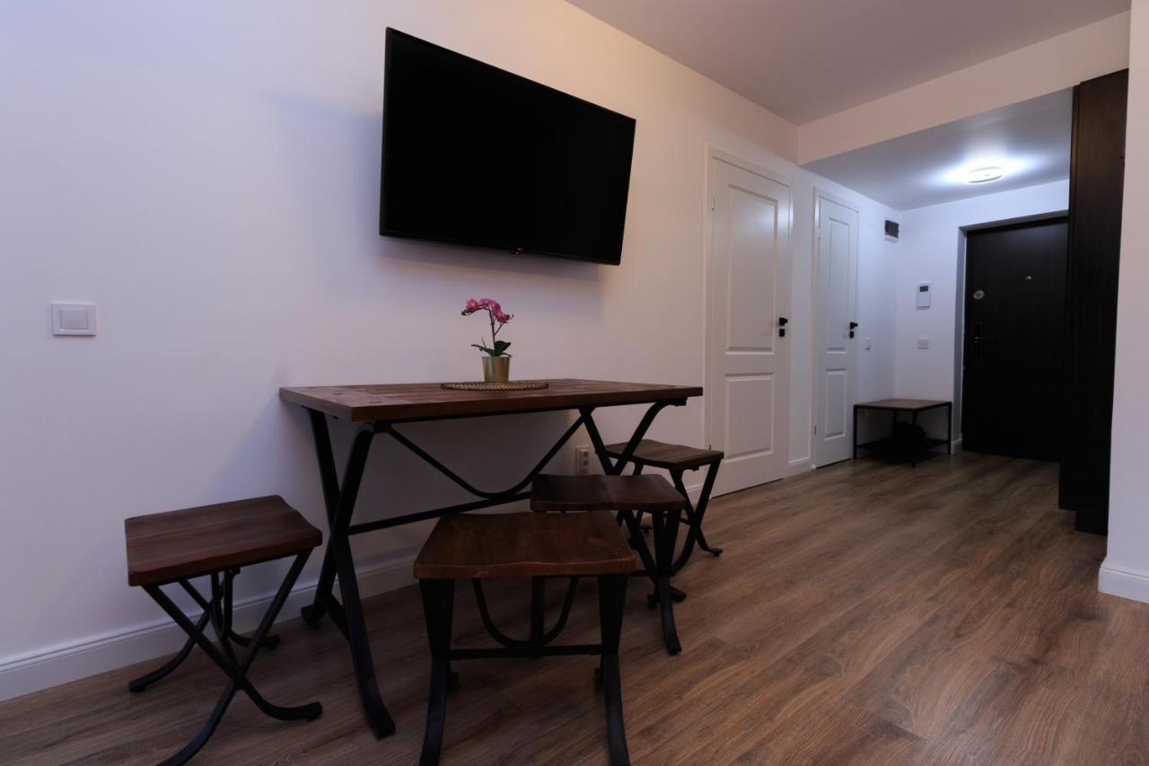 Best View Ap With Parking And 2 Bathrooms Sinaia Eksteriør billede