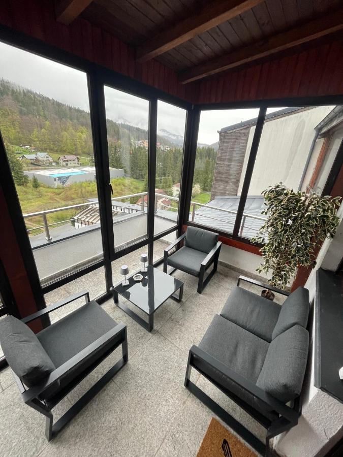 Best View Ap With Parking And 2 Bathrooms Sinaia Eksteriør billede