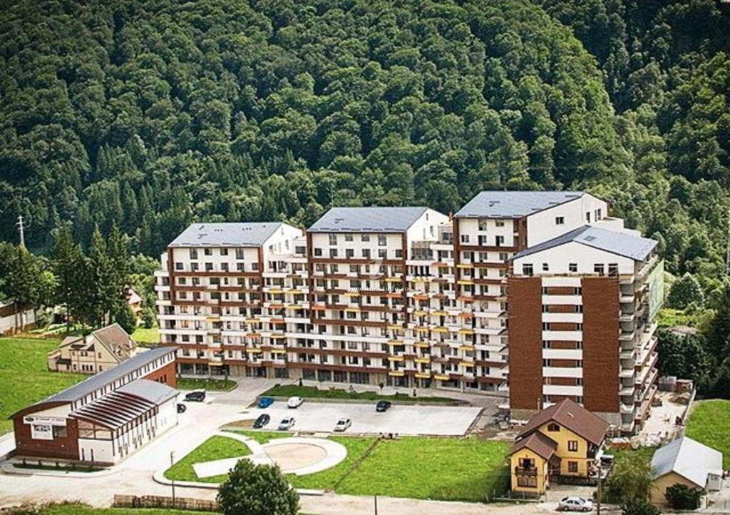 Best View Ap With Parking And 2 Bathrooms Sinaia Eksteriør billede